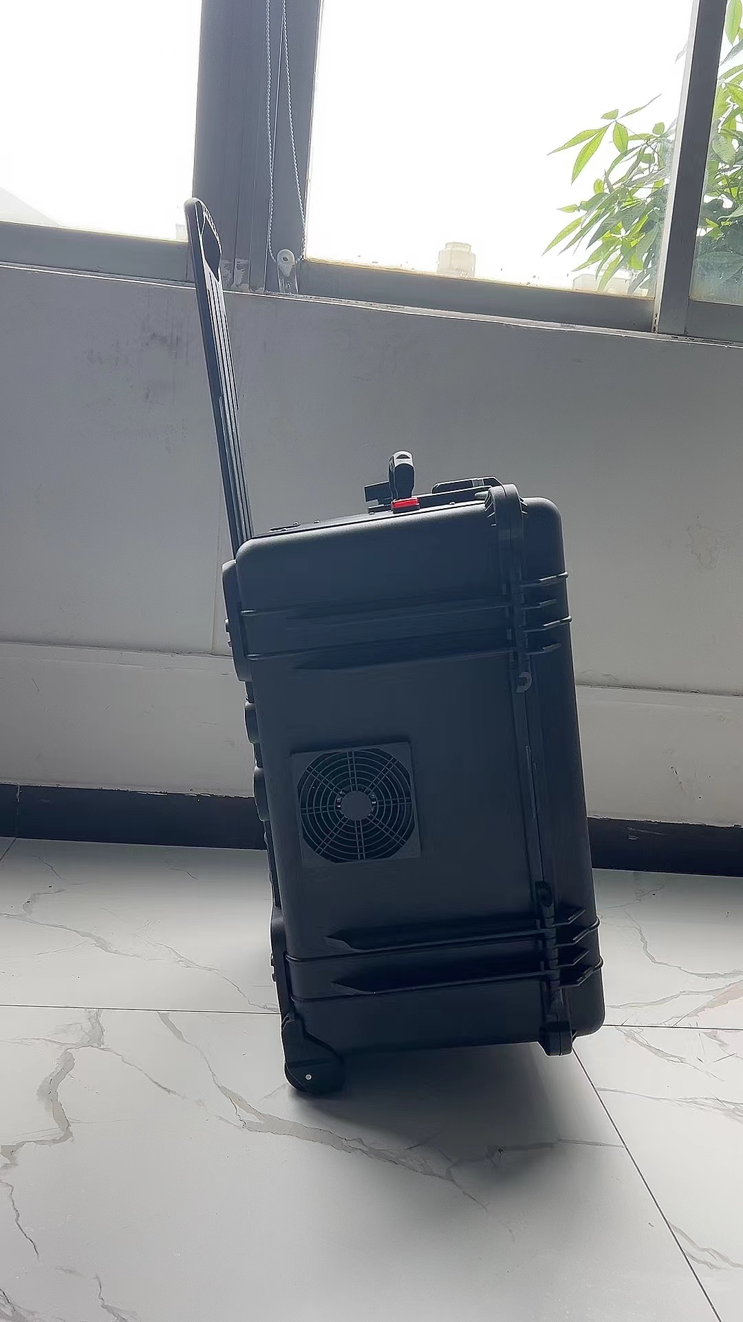 楚雄手拉箱型移动通信干扰器